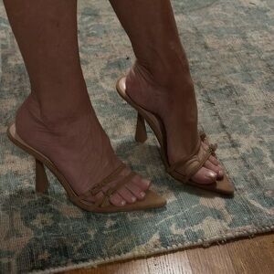 Chic Tan Women's Heels